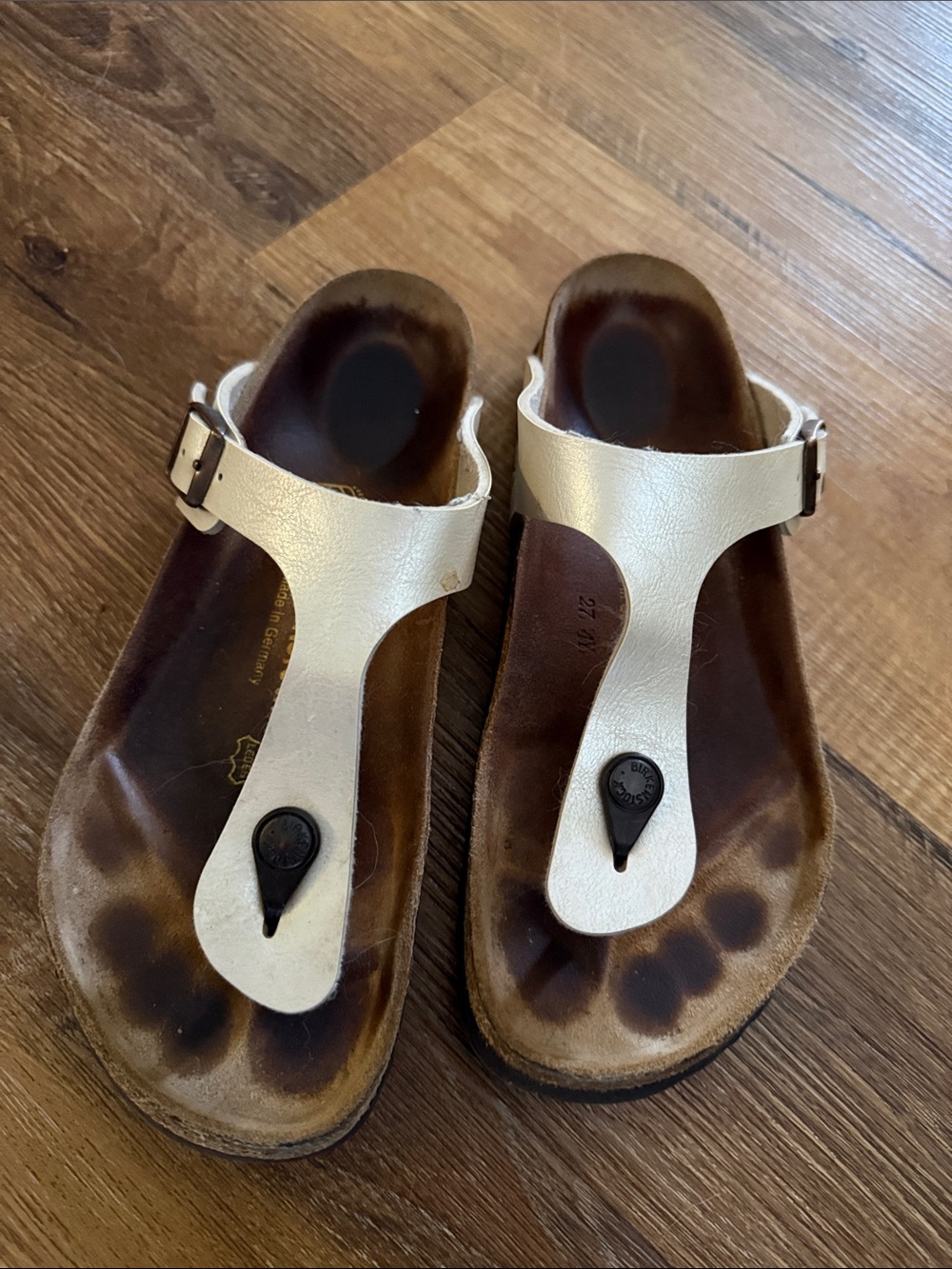 Birkenstock White Pearl Gizeh Sandals
